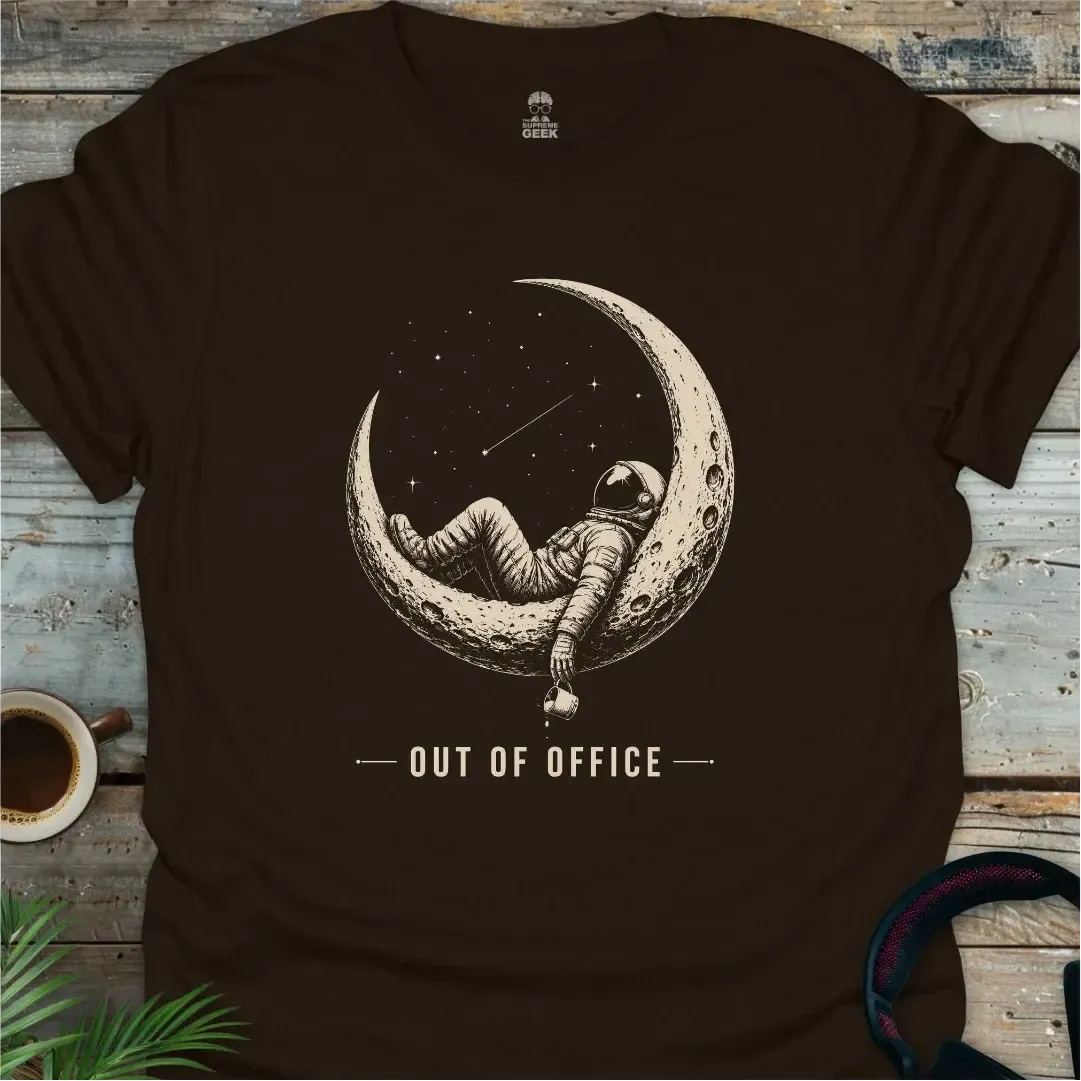 Slumbering Astronaut - Geek T-Shirt - Dark Chocolate