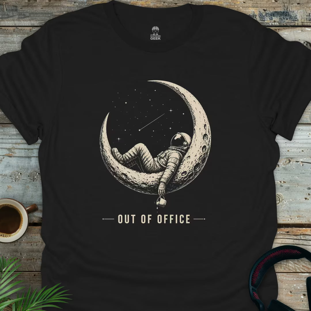 Slumbering Astronaut - Geek T-Shirt - Black