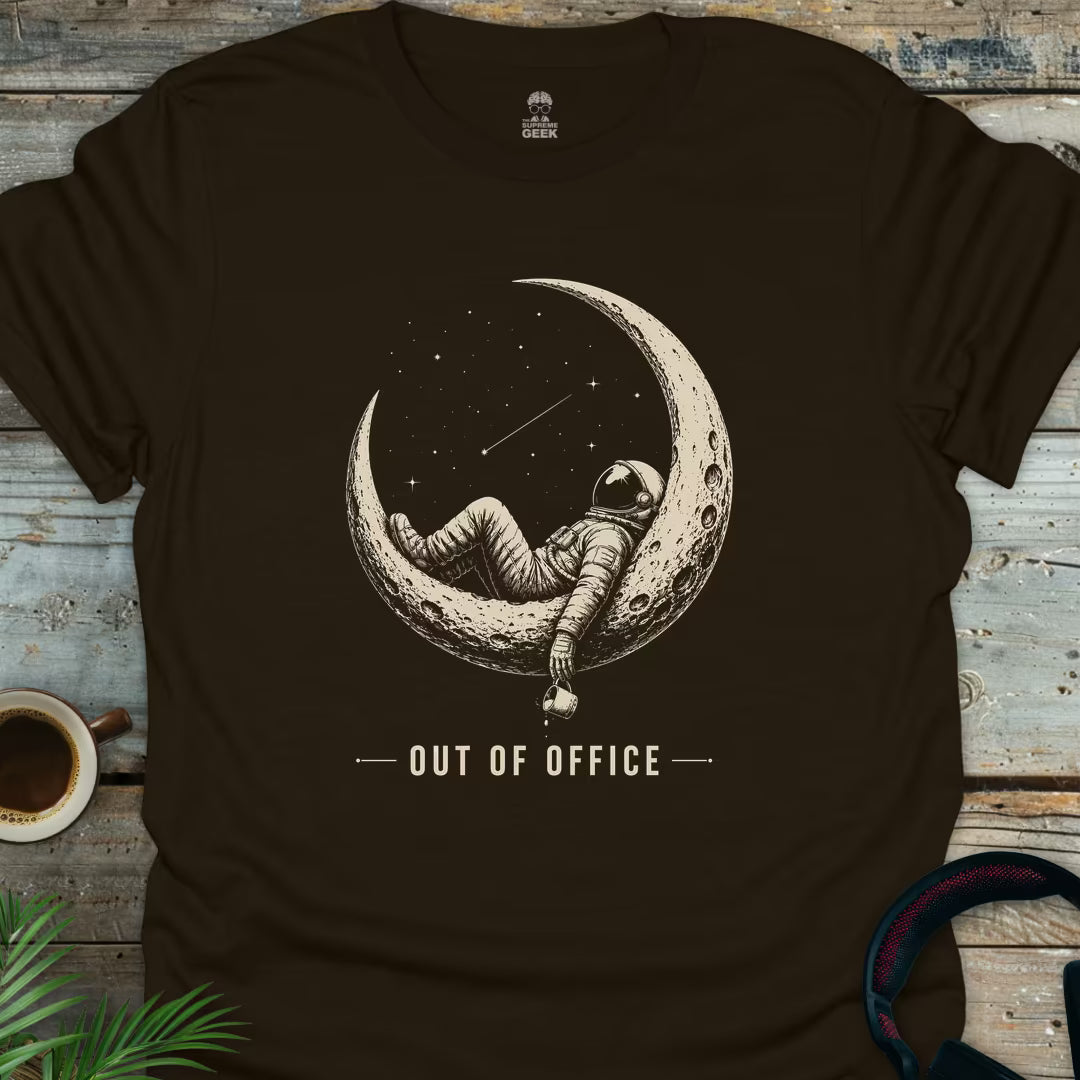 Slumbering Astronaut - Geek T-Shirt - Dark Chocolate
